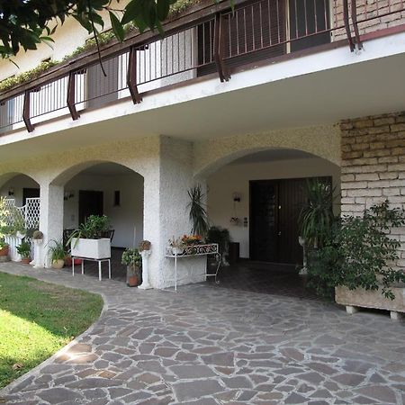 B&B Villa Filotea & Apartment Desenzano del Garda Dış mekan fotoğraf