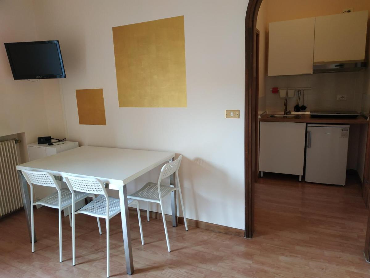 B&B Villa Filotea & Apartment Desenzano del Garda Dış mekan fotoğraf