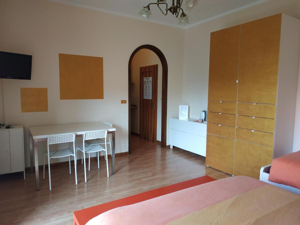 B&B Villa Filotea & Apartment Desenzano del Garda Dış mekan fotoğraf