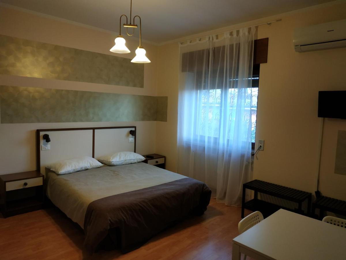 B&B Villa Filotea & Apartment Desenzano del Garda Dış mekan fotoğraf